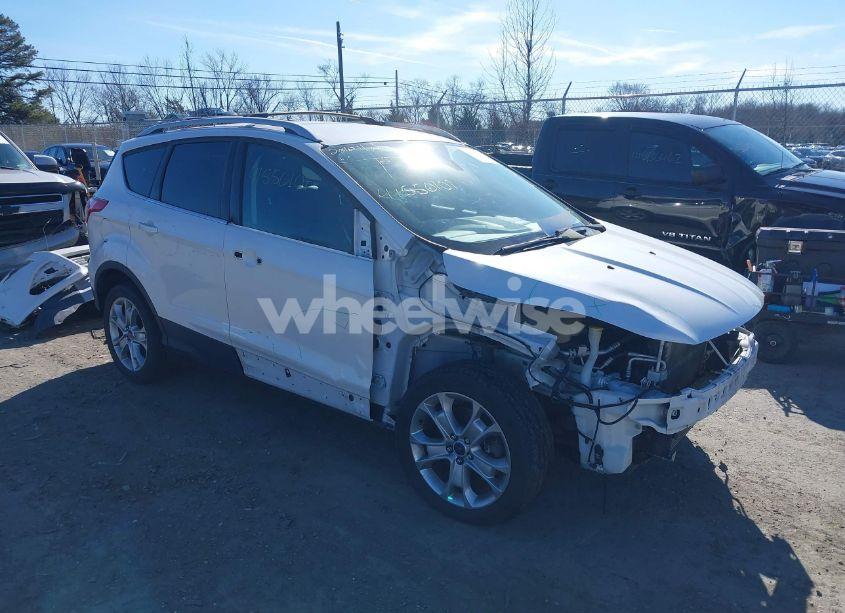 2014 Ford Escape TITANIUM (VIN 1FMCU9J95EUB37000) main photo