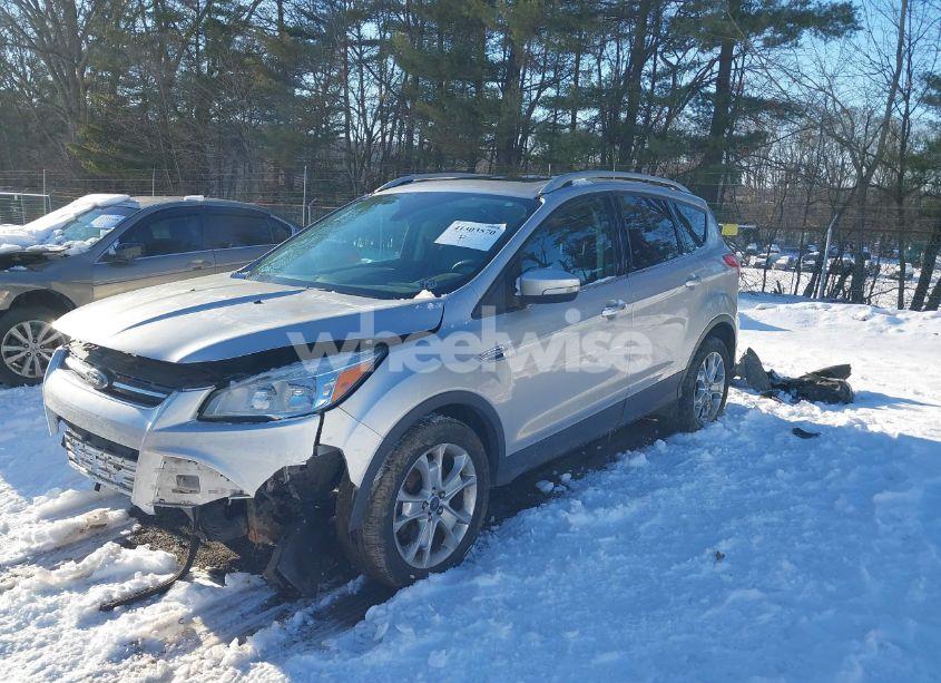 Photo 2 of 2016 Ford Escape TITANIUM (VIN 1FMCU9J95GUB55497)