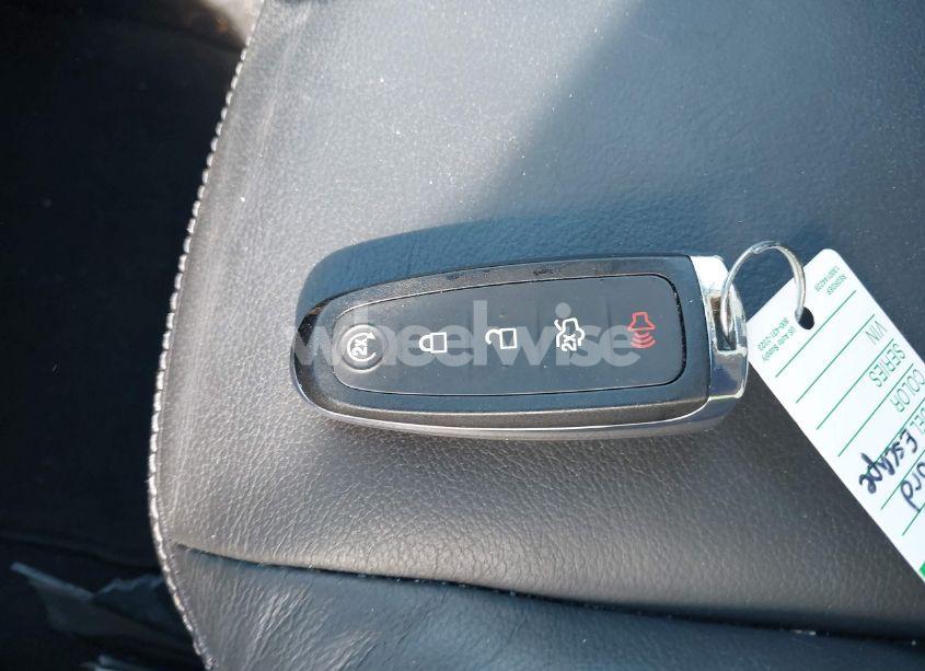 Photo 11 of 2016 Ford Escape TITANIUM (VIN 1FMCU9J95GUB85602)