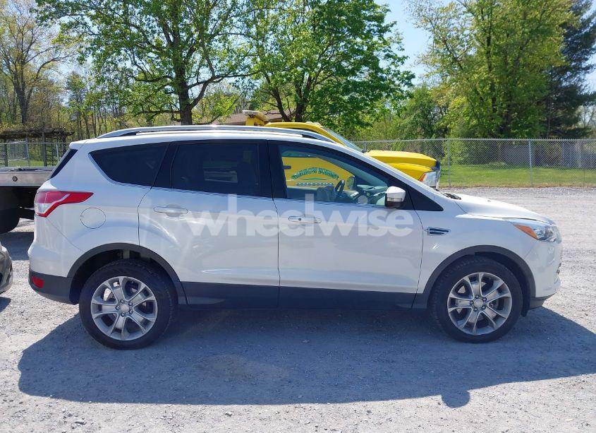 Photo 14 of 2016 Ford Escape TITANIUM (VIN 1FMCU9J95GUC52053)