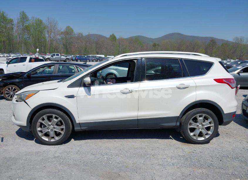 Photo 15 of 2016 Ford Escape TITANIUM (VIN 1FMCU9J95GUC52053)