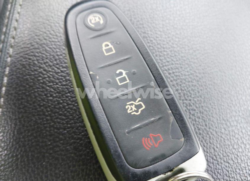 Photo 11 of 2017 Ford Escape TITANIUM (VIN 1FMCU9J95HUA02328)