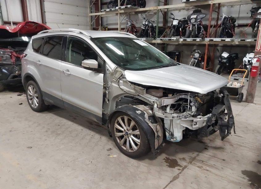 2017 Ford Escape TITANIUM (VIN 1FMCU9J95HUB88484) main photo