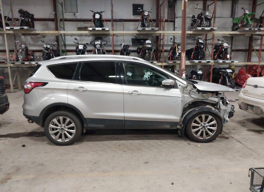 Photo 13 of 2017 Ford Escape TITANIUM (VIN 1FMCU9J95HUB88484)