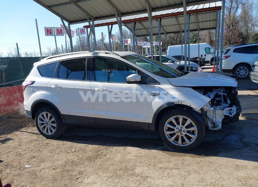 Photo 14 of 2017 Ford Escape TITANIUM (VIN 1FMCU9J95HUB96777)