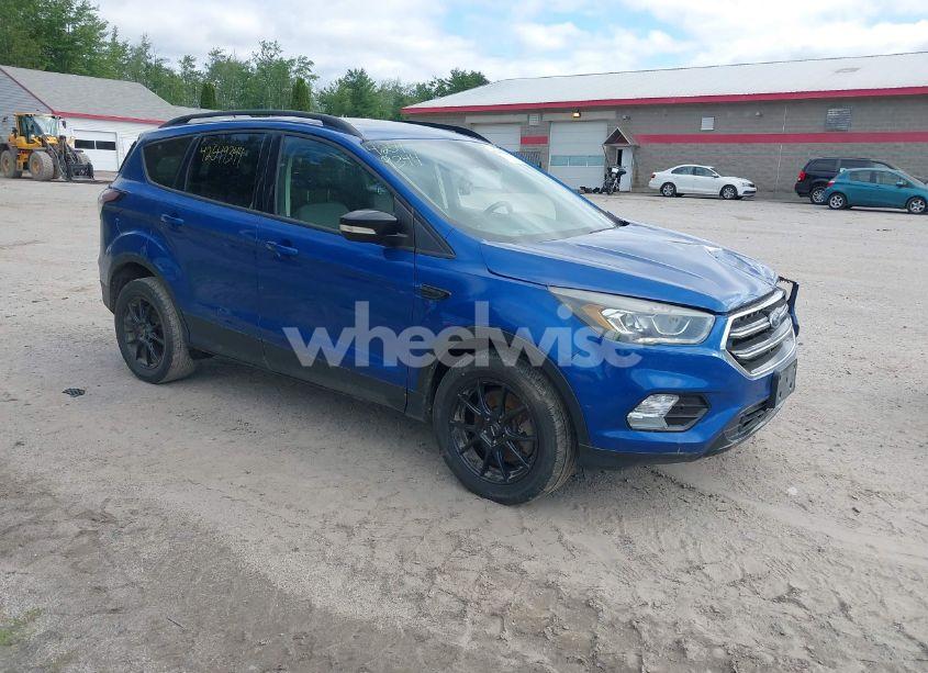 2017 Ford Escape TITANIUM (VIN 1FMCU9J95HUC70103) main photo