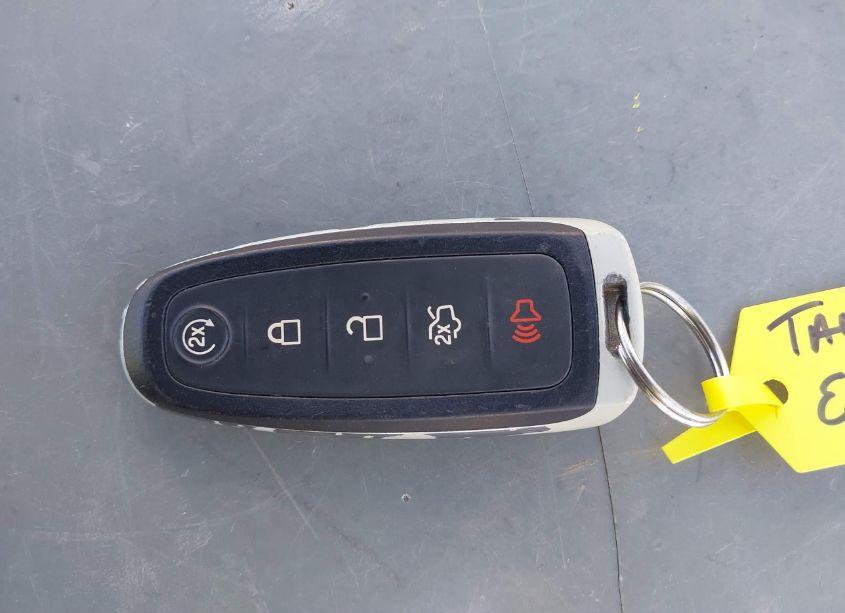 Photo 11 of 2017 Ford Escape TITANIUM (VIN 1FMCU9J95HUC85412)