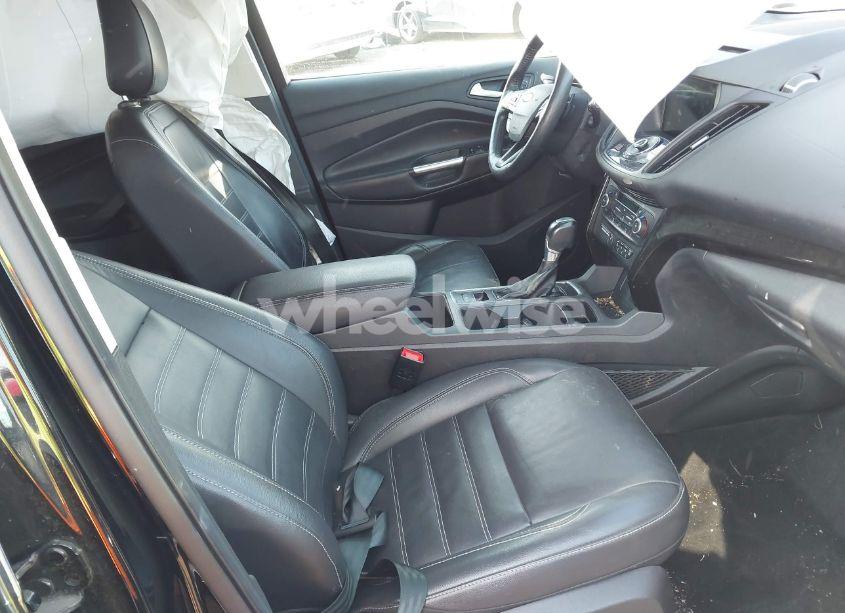 Photo 5 of 2018 Ford Escape TITANIUM (VIN 1FMCU9J95JUB30803)