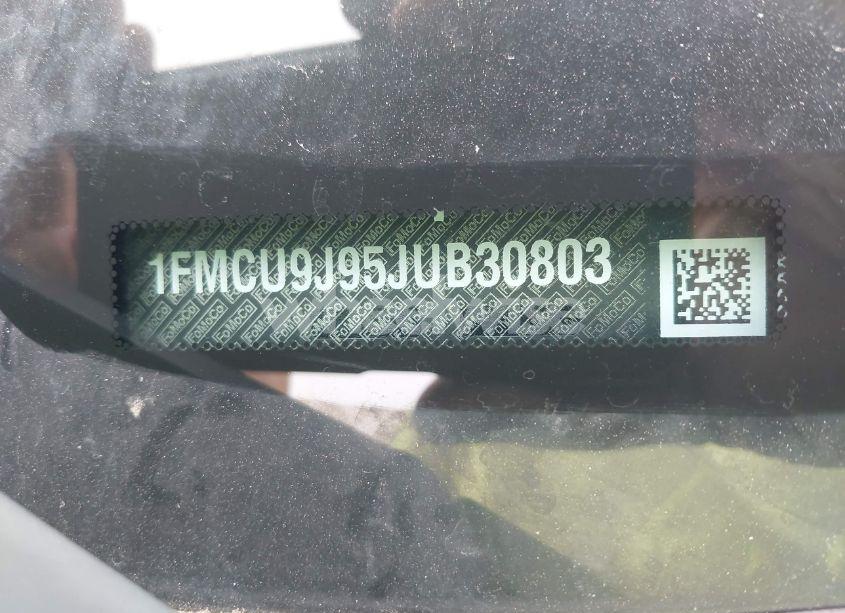 Photo 9 of 2018 Ford Escape TITANIUM (VIN 1FMCU9J95JUB30803)