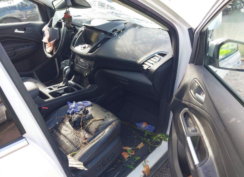 Photo 5 of 2019 Ford Escape TITANIUM (VIN 1FMCU9J95KUB82787)