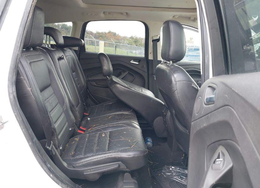 Photo 8 of 2019 Ford Escape TITANIUM (VIN 1FMCU9J95KUB82787)