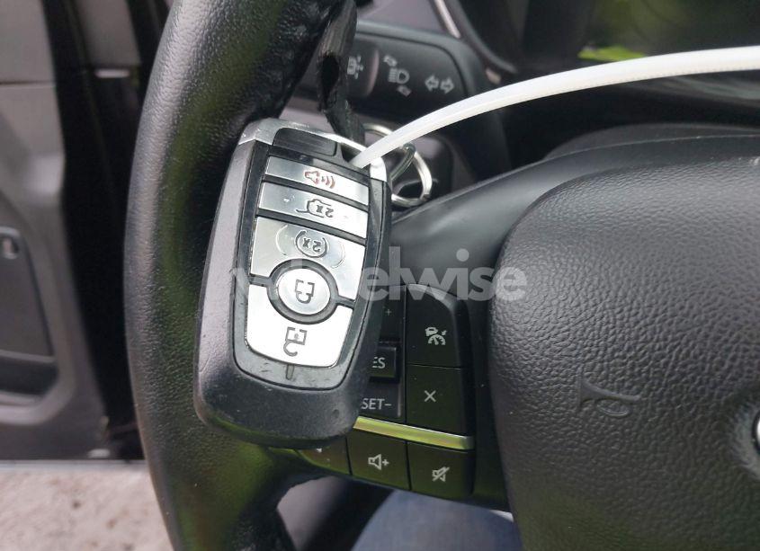 Photo 11 of 2020 Ford Escape TITANIUM (VIN 1FMCU9J95LUA07005)