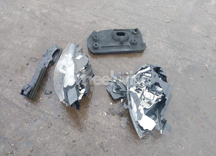 Photo 12 of 2020 Ford Escape TITANIUM (VIN 1FMCU9J95LUA07005)