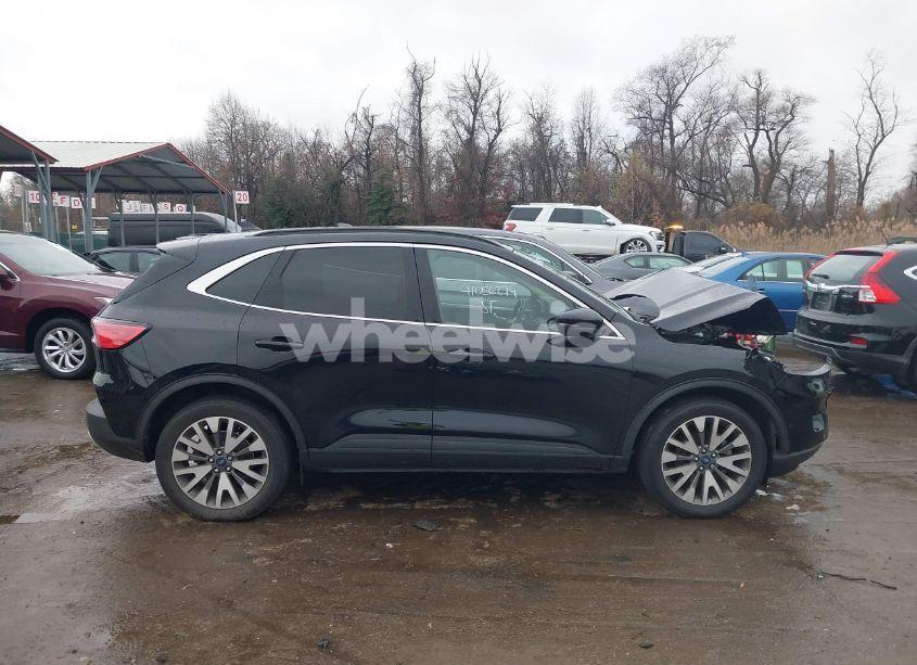 Photo 14 of 2020 Ford Escape TITANIUM (VIN 1FMCU9J95LUA07005)