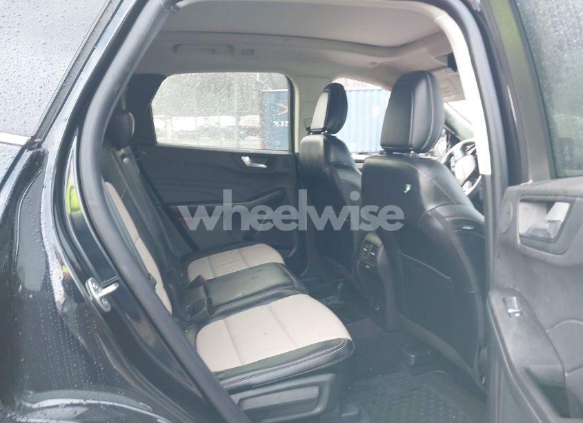 Photo 8 of 2021 Ford Escape TITANIUM (VIN 1FMCU9J95MUA21763)