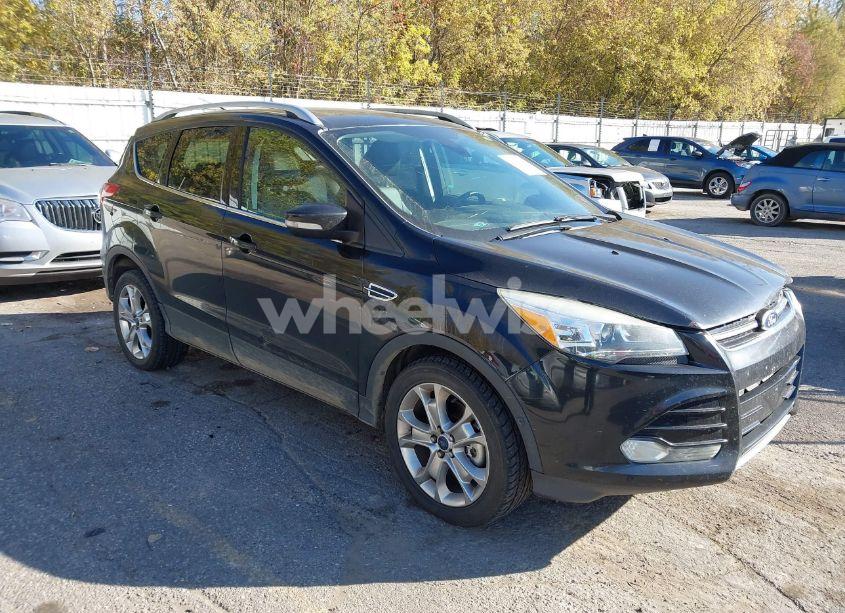 2014 Ford Escape TITANIUM (VIN 1FMCU9J96EUB07181) main photo