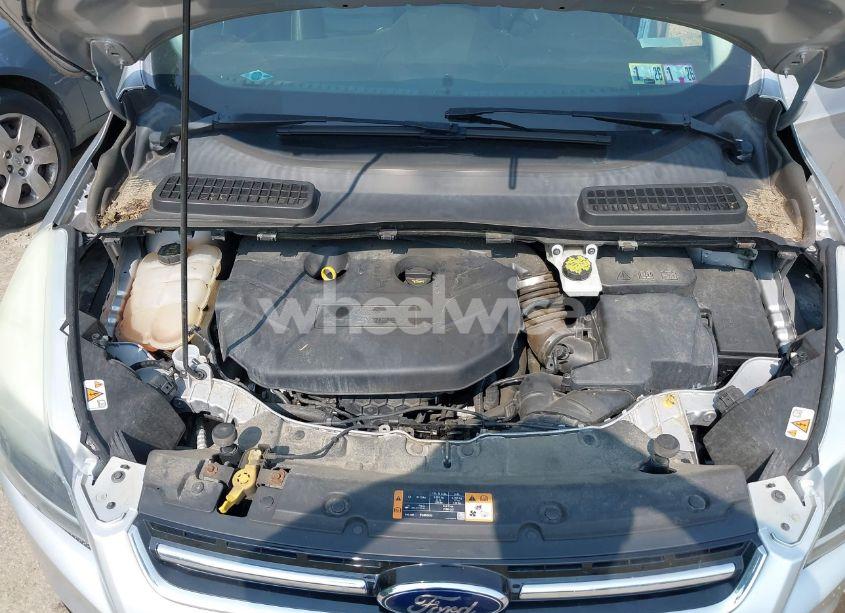 Photo 10 of 2016 Ford Escape TITANIUM (VIN 1FMCU9J96GUB05210)