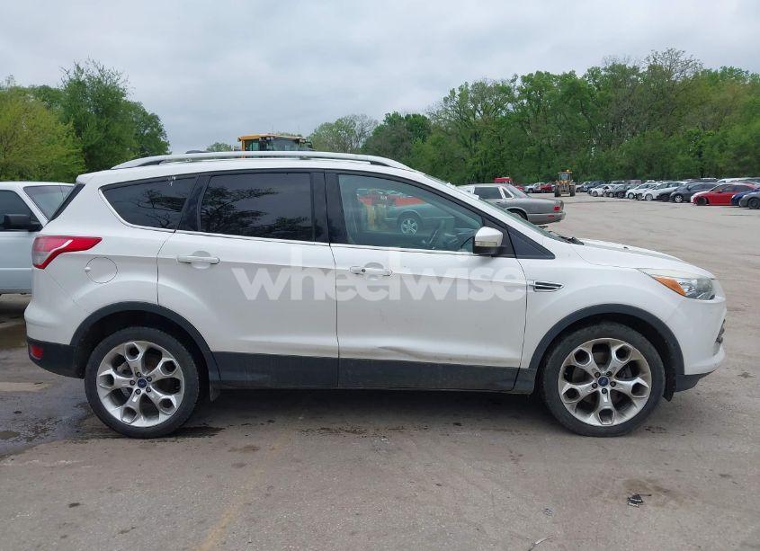 Photo 13 of 2016 Ford Escape TITANIUM (VIN 1FMCU9J96GUB97564)