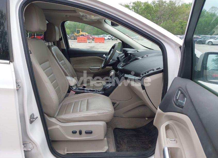 Photo 5 of 2016 Ford Escape TITANIUM (VIN 1FMCU9J96GUB97564)