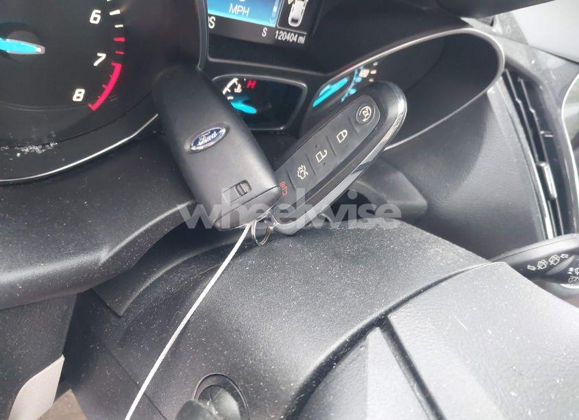 Photo 11 of 2016 Ford Escape TITANIUM (VIN 1FMCU9J96GUC08563)