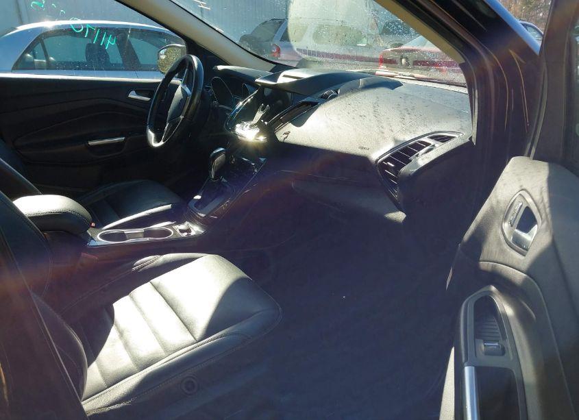 Photo 5 of 2016 Ford Escape TITANIUM (VIN 1FMCU9J96GUC68052)