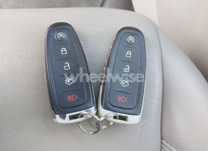 Photo 11 of 2017 Ford Escape TITANIUM (VIN 1FMCU9J96HUA77734)