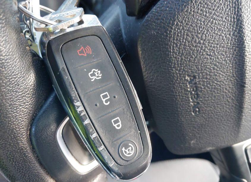 Photo 11 of 2017 Ford Escape TITANIUM (VIN 1FMCU9J96HUA99555)