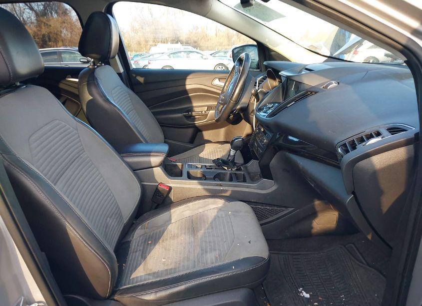 Photo 5 of 2017 Ford Escape TITANIUM (VIN 1FMCU9J96HUA99555)