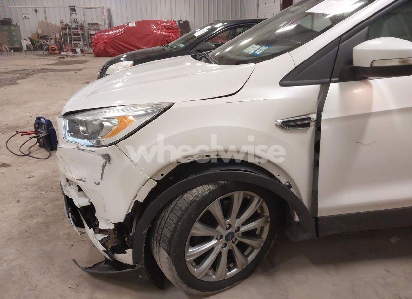 Photo 6 of 2017 Ford Escape TITANIUM (VIN 1FMCU9J96HUB13454)
