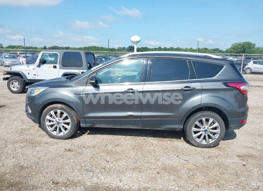 Photo 15 of 2017 Ford Escape TITANIUM (VIN 1FMCU9J96HUB65330)
