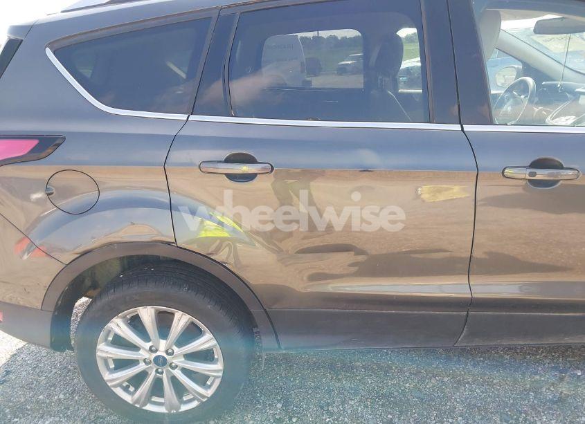 Photo 18 of 2017 Ford Escape TITANIUM (VIN 1FMCU9J96HUB65330)