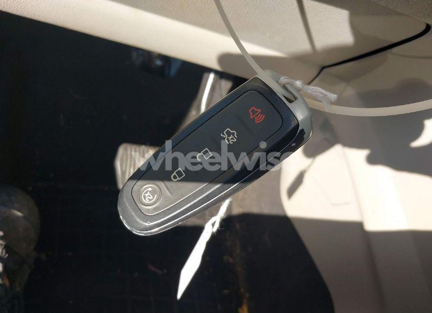 Photo 11 of 2017 Ford Escape TITANIUM (VIN 1FMCU9J96HUC07656)