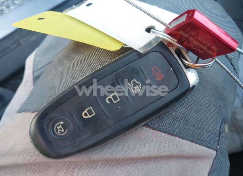 Photo 11 of 2018 Ford Escape TITANIUM (VIN 1FMCU9J96JUA33500)