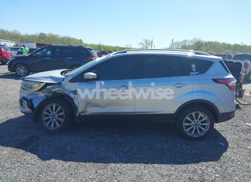 Photo 14 of 2018 Ford Escape TITANIUM (VIN 1FMCU9J96JUA33500)