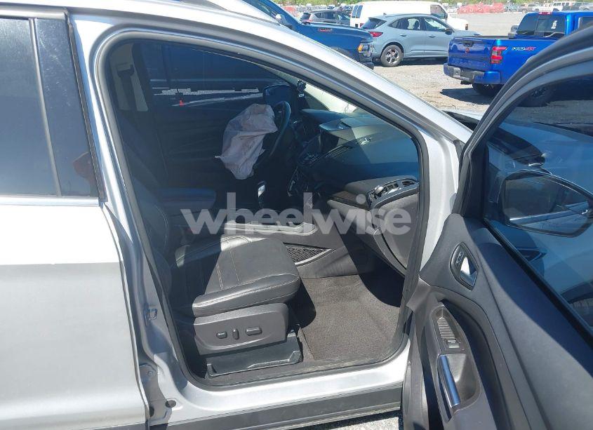 Photo 5 of 2018 Ford Escape TITANIUM (VIN 1FMCU9J96JUA33500)