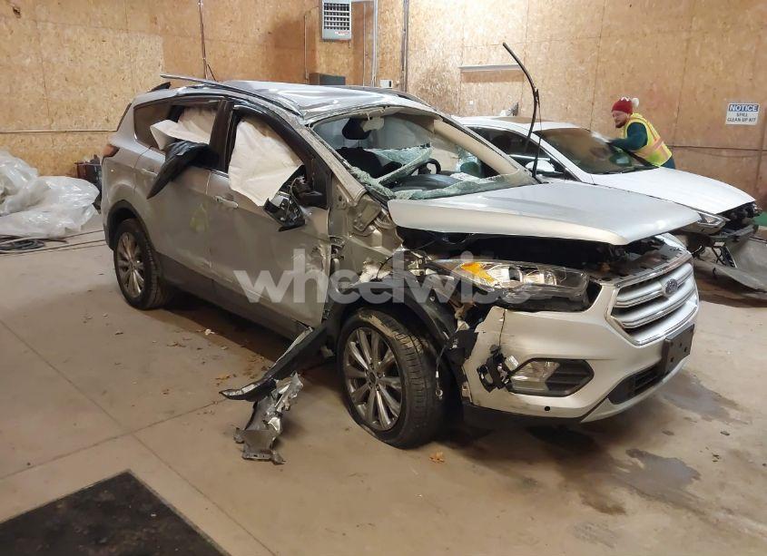 2018 Ford Escape TITANIUM (VIN 1FMCU9J96JUB77385) main photo