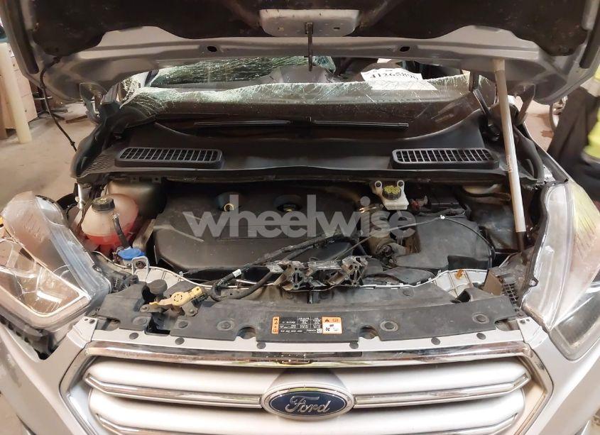 Photo 10 of 2018 Ford Escape TITANIUM (VIN 1FMCU9J96JUB77385)