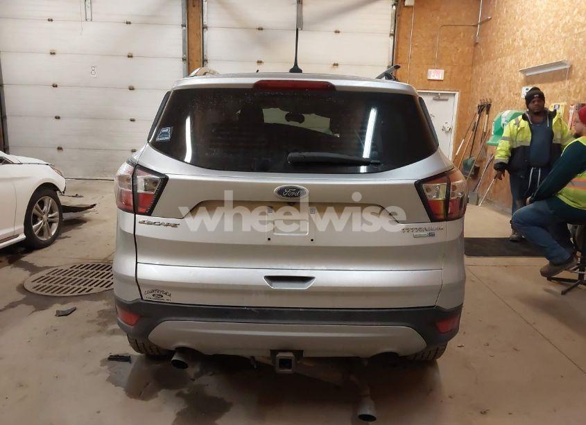 Photo 16 of 2018 Ford Escape TITANIUM (VIN 1FMCU9J96JUB77385)