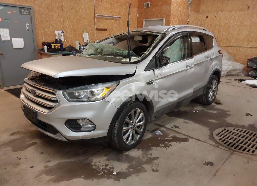 Photo 2 of 2018 Ford Escape TITANIUM (VIN 1FMCU9J96JUB77385)
