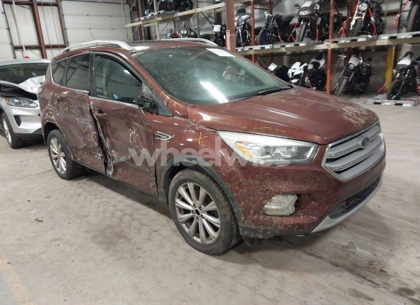 2018 Ford Escape TITANIUM (VIN 1FMCU9J96JUC04195) main photo