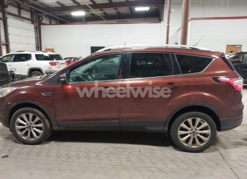 Photo 14 of 2018 Ford Escape TITANIUM (VIN 1FMCU9J96JUC04195)