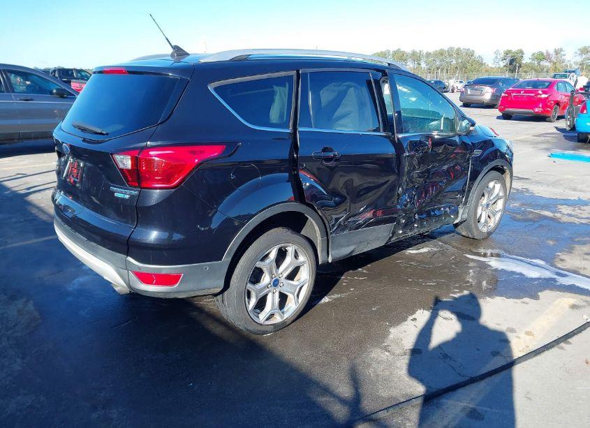 Photo 4 of 2019 Ford Escape TITANIUM (VIN 1FMCU9J96KUB42587)