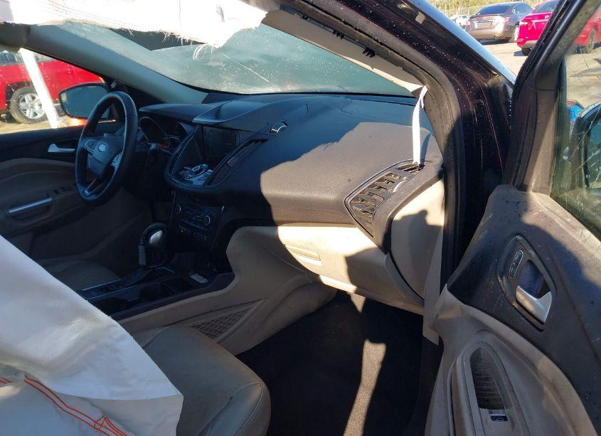 Photo 5 of 2019 Ford Escape TITANIUM (VIN 1FMCU9J96KUB42587)