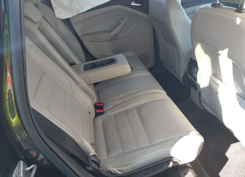 Photo 8 of 2019 Ford Escape TITANIUM (VIN 1FMCU9J96KUB42587)