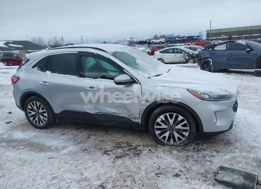 Photo 13 of 2020 Ford Escape TITANIUM (VIN 1FMCU9J96LUA50817)