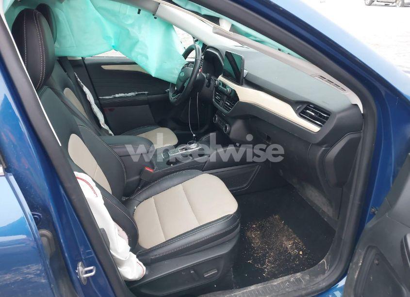 Photo 5 of 2022 Ford Escape TITANIUM (VIN 1FMCU9J96NUA35771)