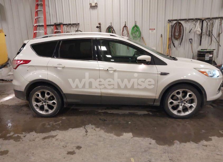 Photo 13 of 2015 Ford Escape TITANIUM (VIN 1FMCU9J97FUA77125)