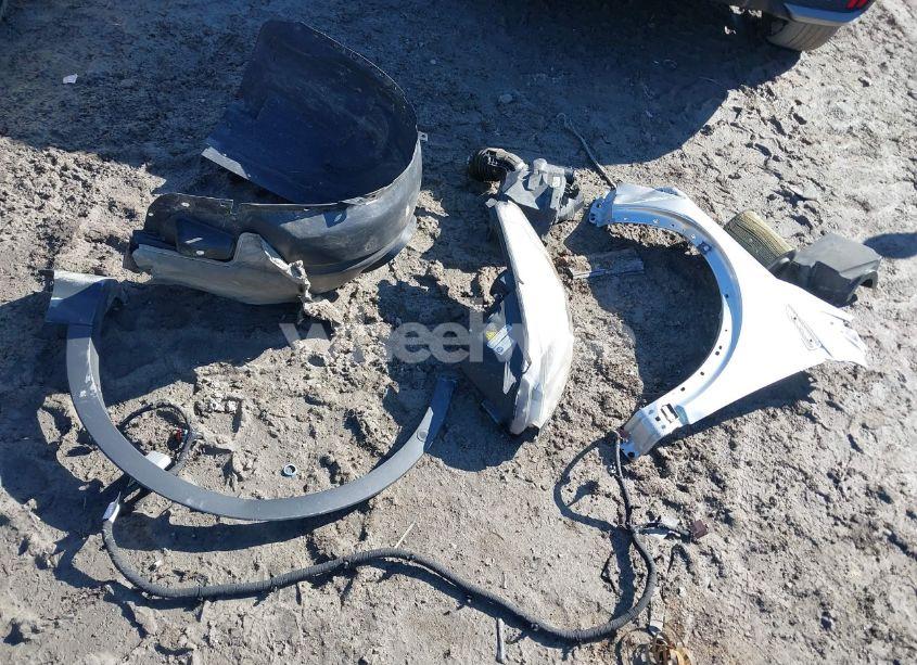 Photo 12 of 2015 Ford Escape TITANIUM (VIN 1FMCU9J97FUB13587)