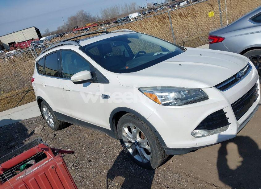 2015 Ford Escape TITANIUM (VIN 1FMCU9J97FUC16718) main photo