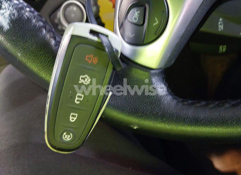 Photo 11 of 2016 Ford Escape TITANIUM (VIN 1FMCU9J97GUC32516)